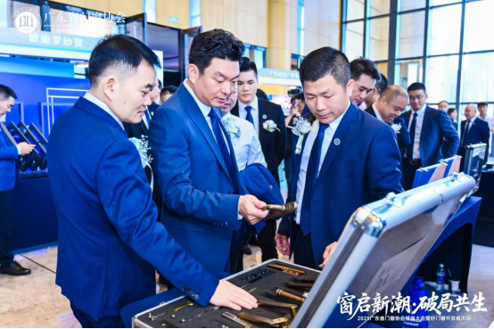 窗启新潮·破局共生丨库勒五金多重荣誉加冕，彰显领军实力!